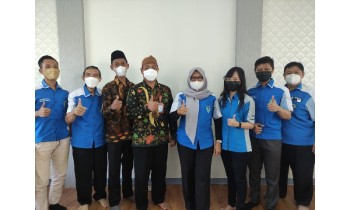 KUNJUNGAN STUDI TIRU