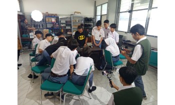 Siswa TKJ SMK Nusaputera 1 Ikuti Pelatihan Perakitan PC bersama Diamond Komputer